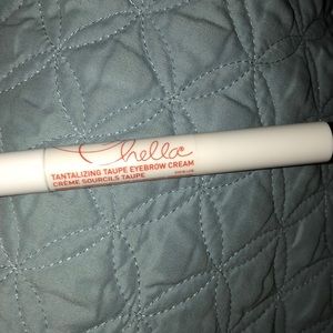 Chella eyebrow cream
